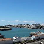 아파트 Face Au Port Et A L'ocean Gilles Croix De Vie Wifi Balcon Parking Prive Couvert *