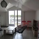 Face Au Port Et A L'ocean Gilles Croix De Vie Wifi Balcon Parking Prive Couvert 생 질 크루아 드 비