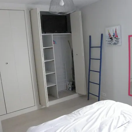 Appartement Face Au Port Et à L'ocean Gilles Croix De Vie Wifi Balcon Parking Prive Couvert *